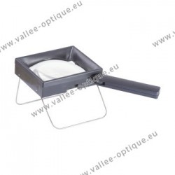 Stand magnifier