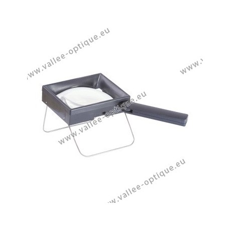 Stand magnifier