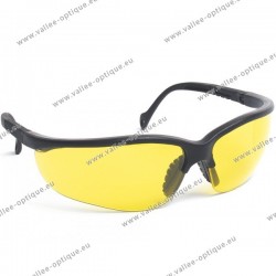 Protective glasses with yellow lenses